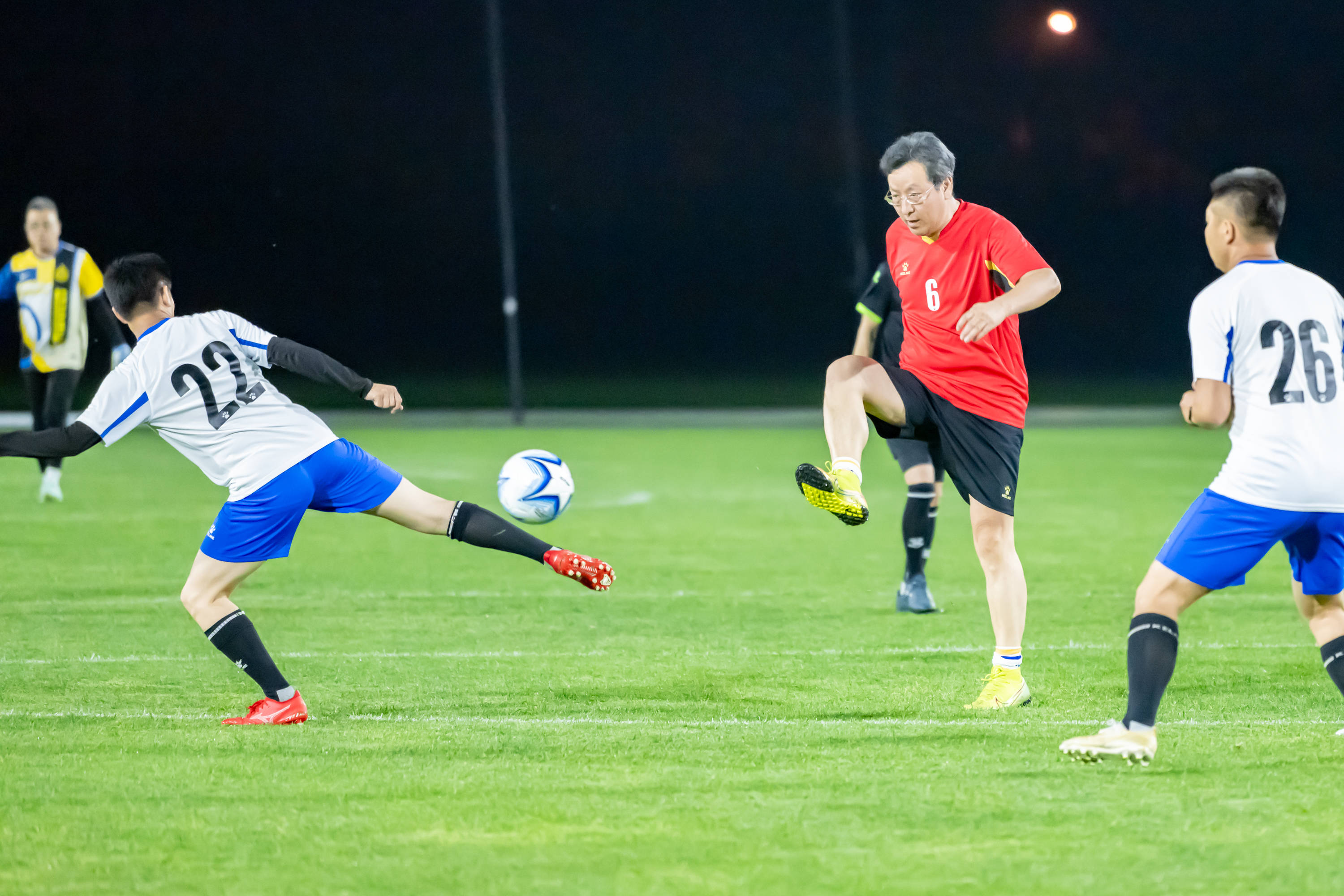 全国青少年 全国青少年